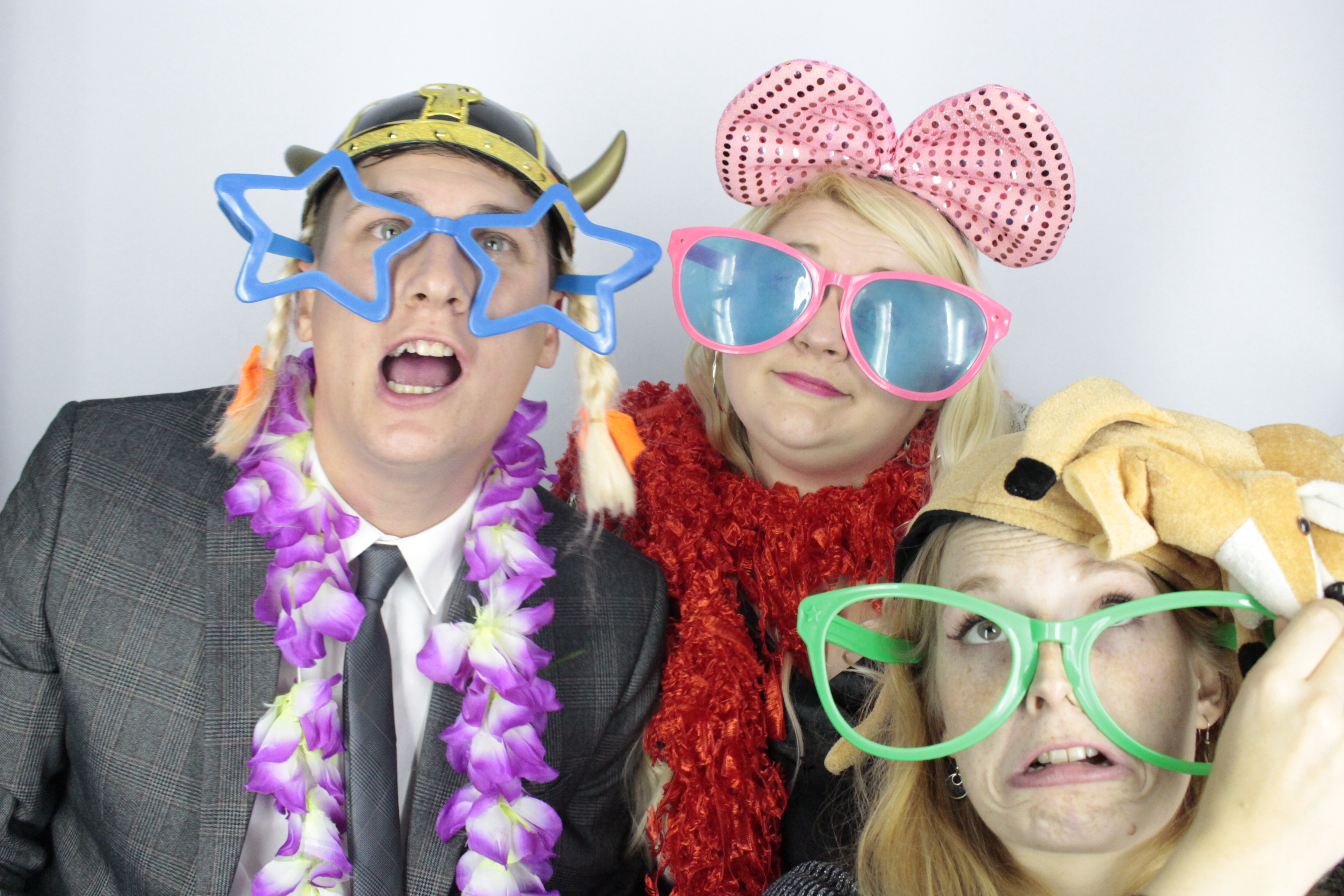 Tom & Donna's Wedding  | View more photos from the event at gallery.myphotoboothexperience.co.uk/u/MyPhotoBoothExperienceLtd/Tom-Donnas-Wedding